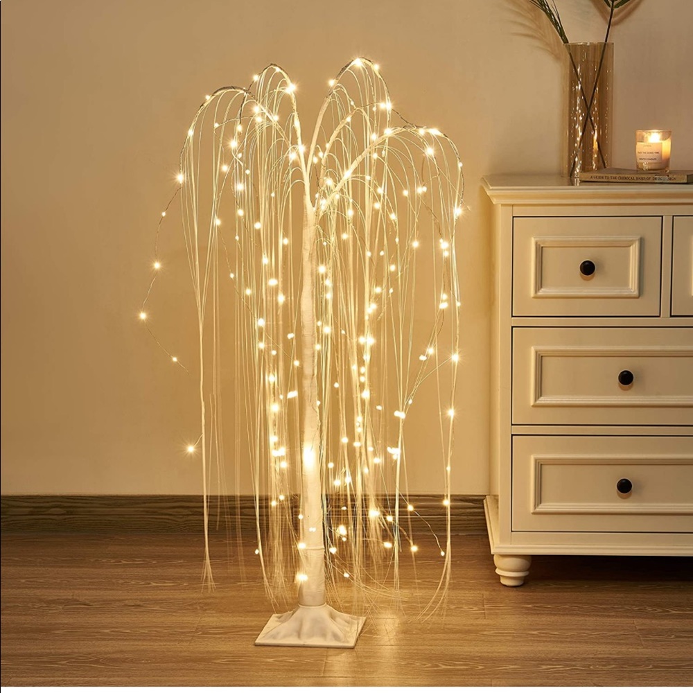 4 Ft Holiday Time Twinkling LED Willow Tree Indoor/Outdoor Decor Complete